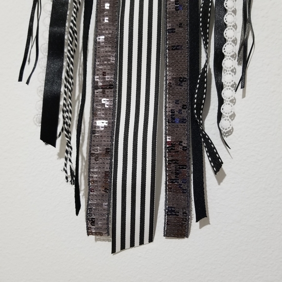 🌸 Small One-of-a-kind Unique Handmade Boho Dream Catcher Wall Home Decor - Picture 4 of 4